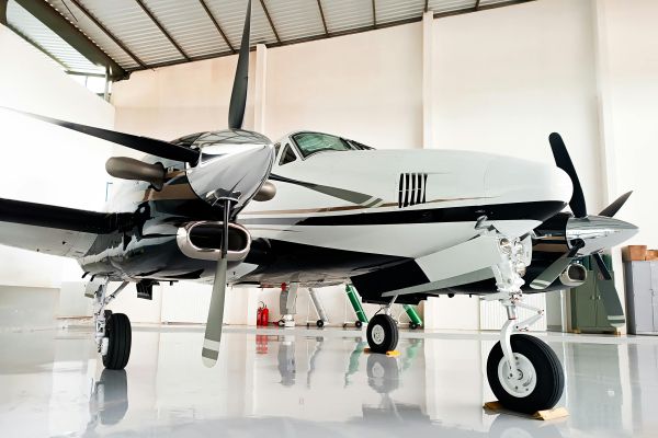 Ihre Avionik verdient den Besten Service